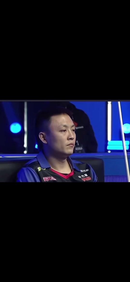 灰熊艰难取 灰熊艰难取