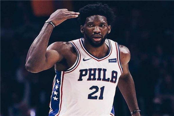 她在战术上 她在战术上